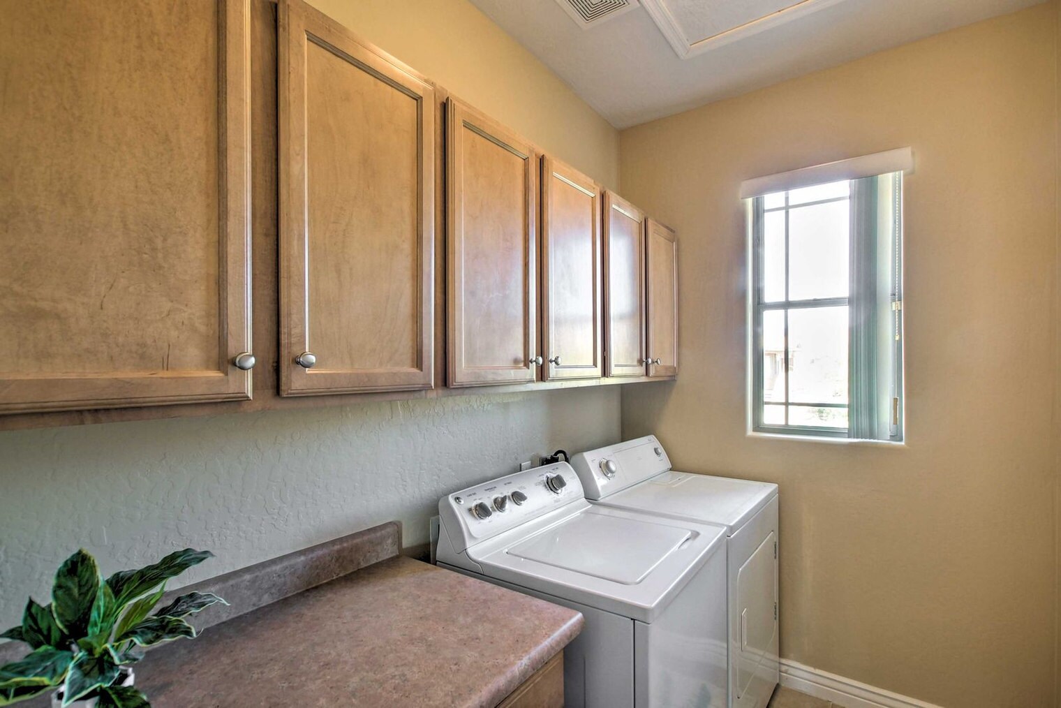 Building Photo - 11500 E Cochise Dr