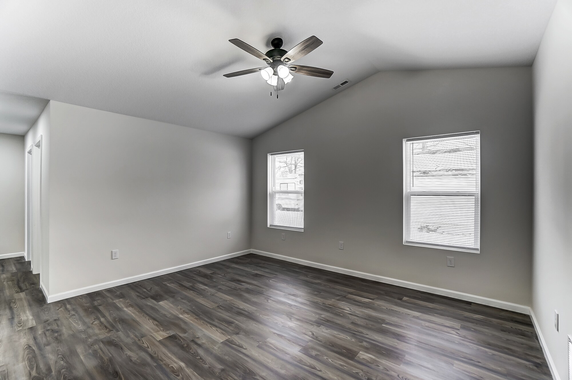 Building Photo - 1432 W Elm St