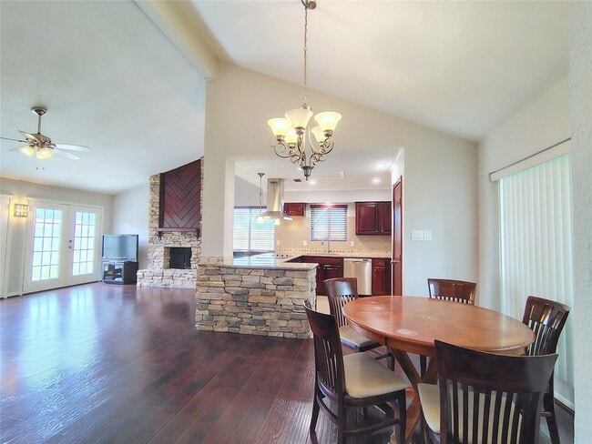 Building Photo - 2546 Long Reach Dr