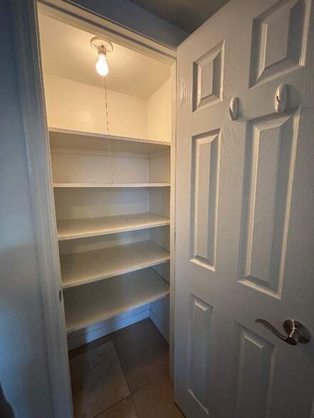 Building Photo - 4822 Ocean Blvd