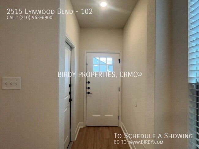 Building Photo - 2515 Lynwood Bnd