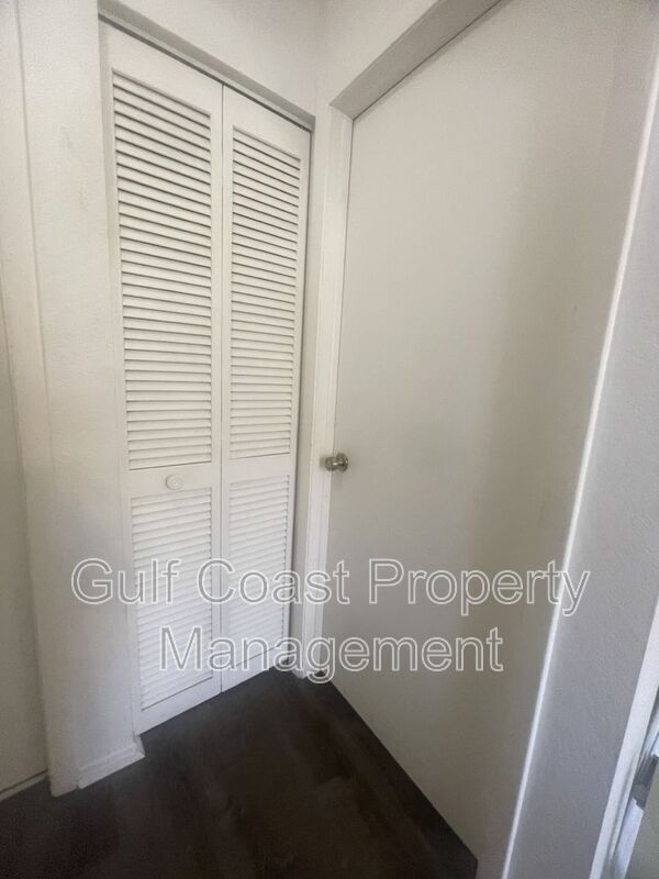 Building Photo - 25068 Harborview Rd