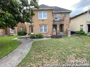 Primary Photo - 245 E Lullwood Ave