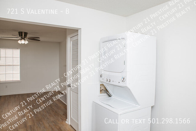 Building Photo - 721 S Valentine-B