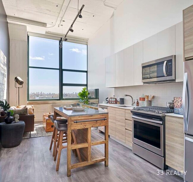 Building Photo - Fields Lofts