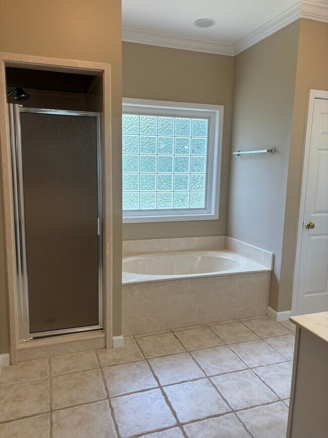 Building Photo - New For Rent in Pinson!