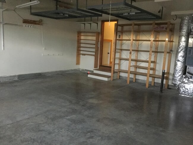 Building Photo - 61386 Merriewood Ct
