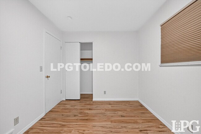 Building Photo - 1818 Christian Ave