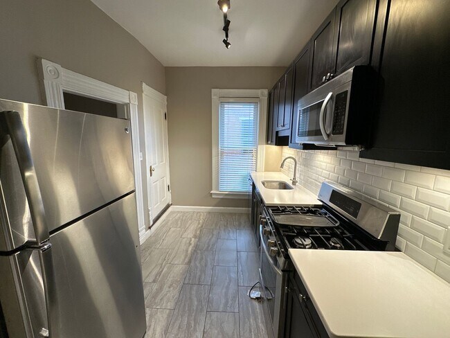 Building Photo - W King Ave 101-101.5 MLR