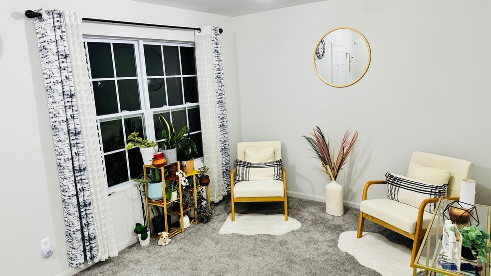 Building Photo - 1719 Weeping Willow Ct