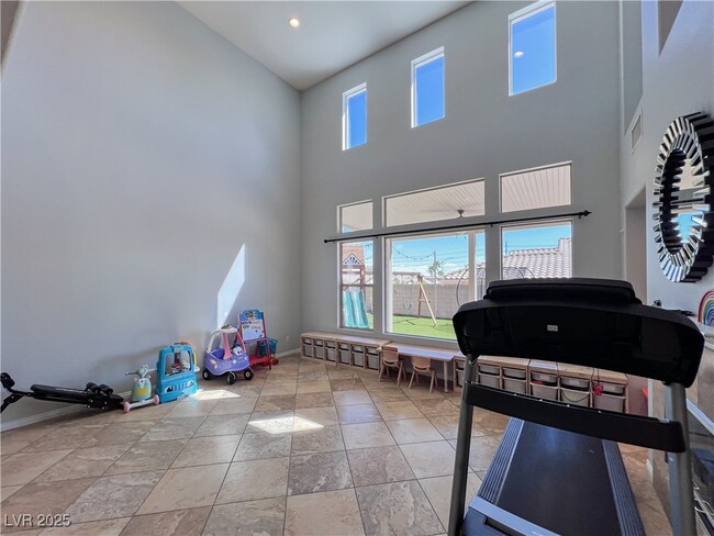 Building Photo - 7868 Arroyo Glen Ct