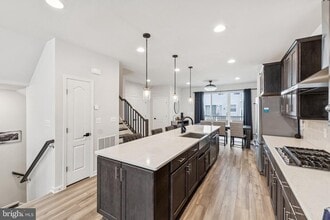 Building Photo - 8906 Beckett St.