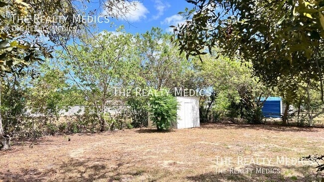 Building Photo - 1316 Donna Ave