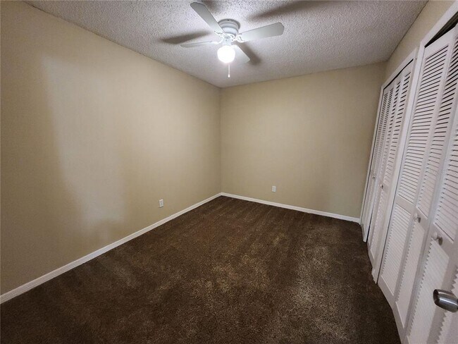 Building Photo - 305 W Grant St