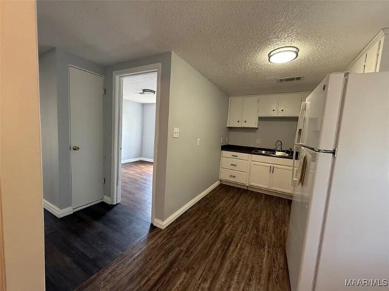 Building Photo - 2015 Stokes St