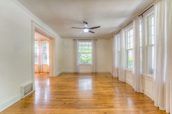 Building Photo - JULY MOVE IN SPECIAL - 1/2 OFF FIRST MONTH...
