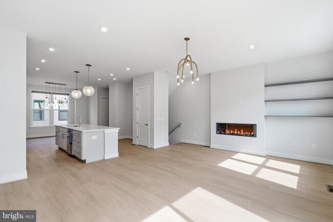 Building Photo - 2389 Liberty Lp