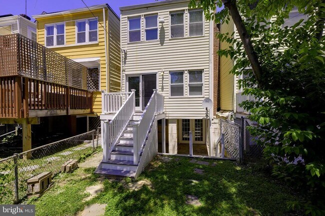 Building Photo - 514 Missouri Ave NW