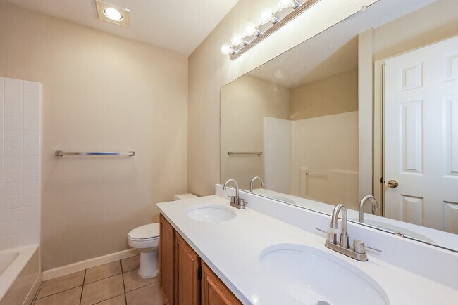 Building Photo - 1108 Germany Dr