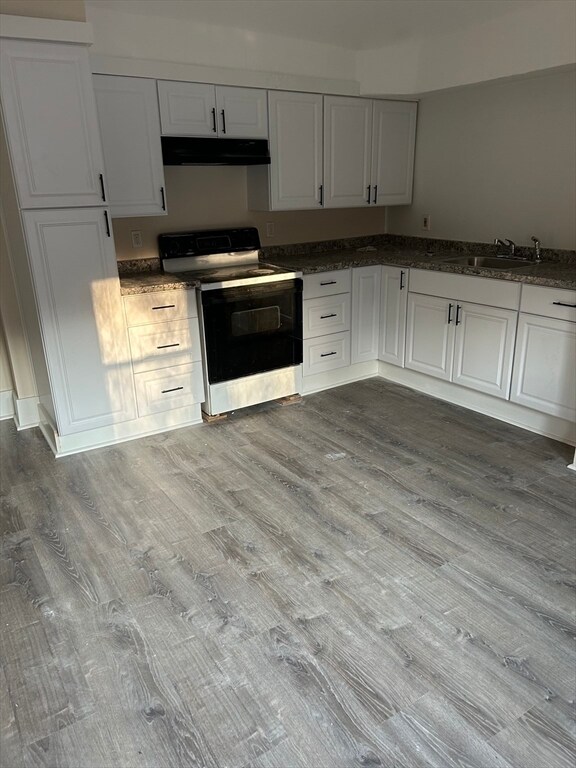 Building Photo - 230 Pleasant St