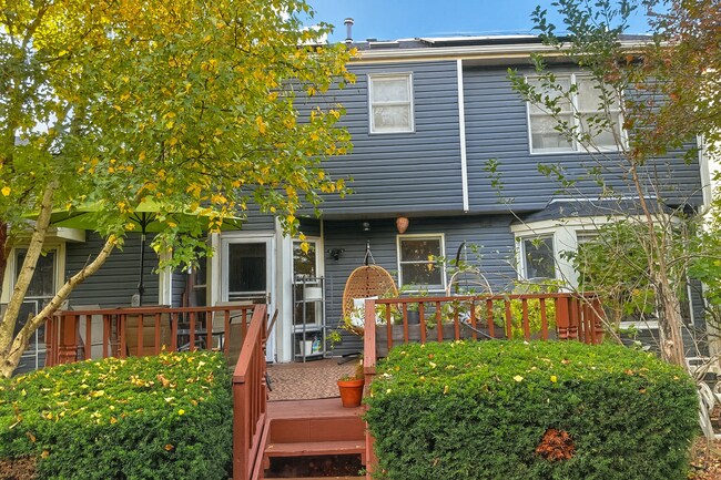 Building Photo - 585 Casey Ct