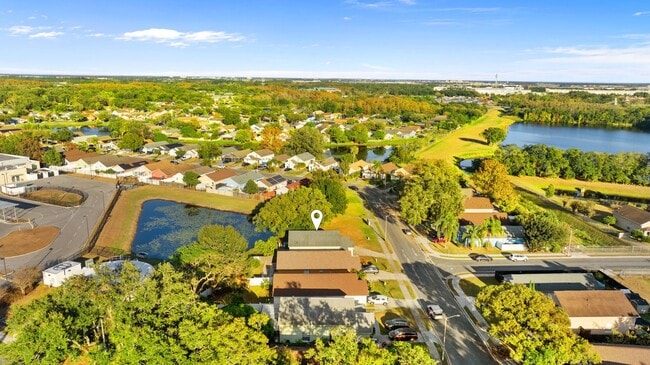 Building Photo - 9780 Hollyhill Dr