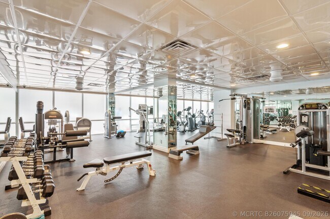 Building Photo - 3850 Galt Ocean Dr