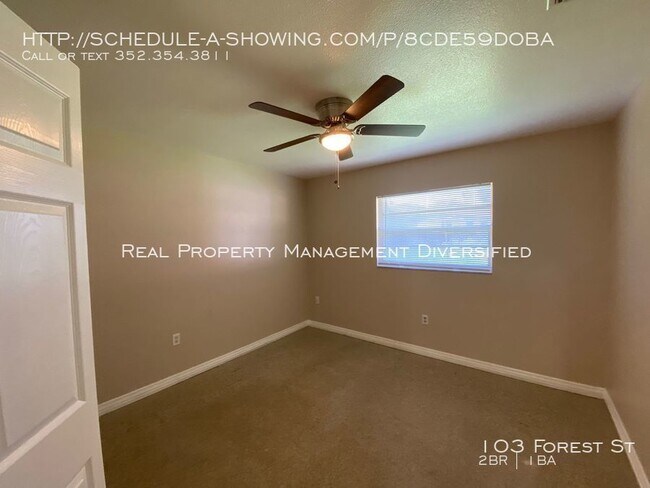 Building Photo - Great Location - 2/1 **WON'T LAST**