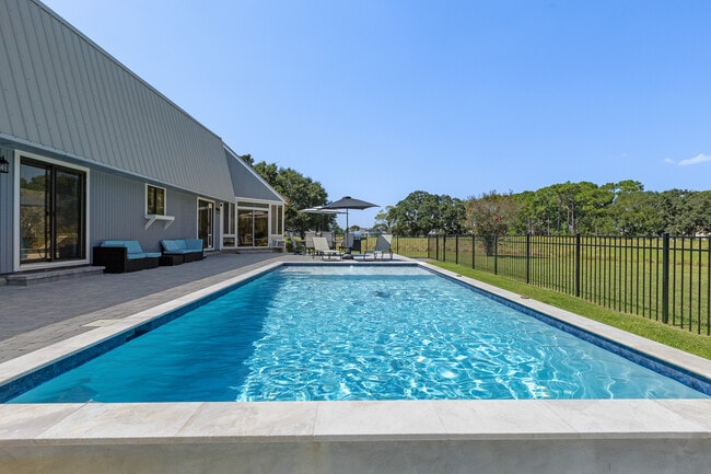 Building Photo - 1151 Ceylon Ct