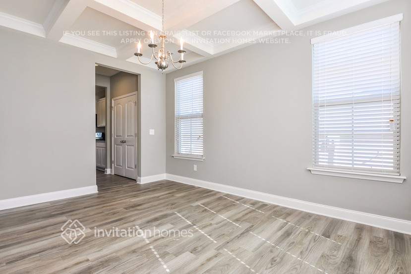 Building Photo - 42 Pearsall Farm Ln