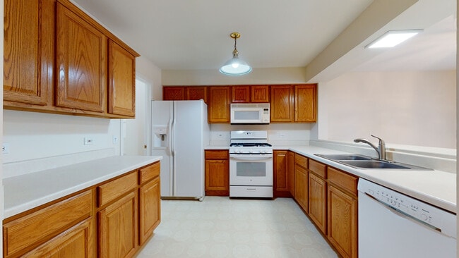 Building Photo - 2739 Cobblestone Dr