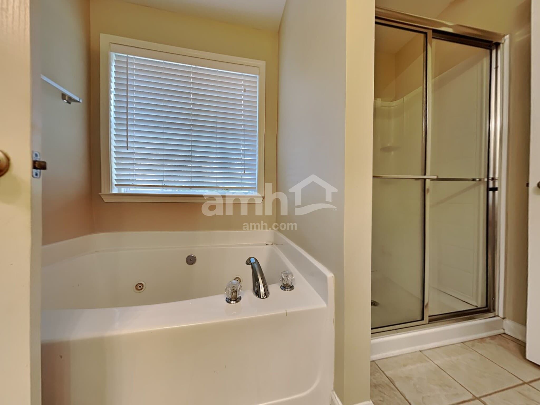 Building Photo - 183 Diamond Ridge Ave