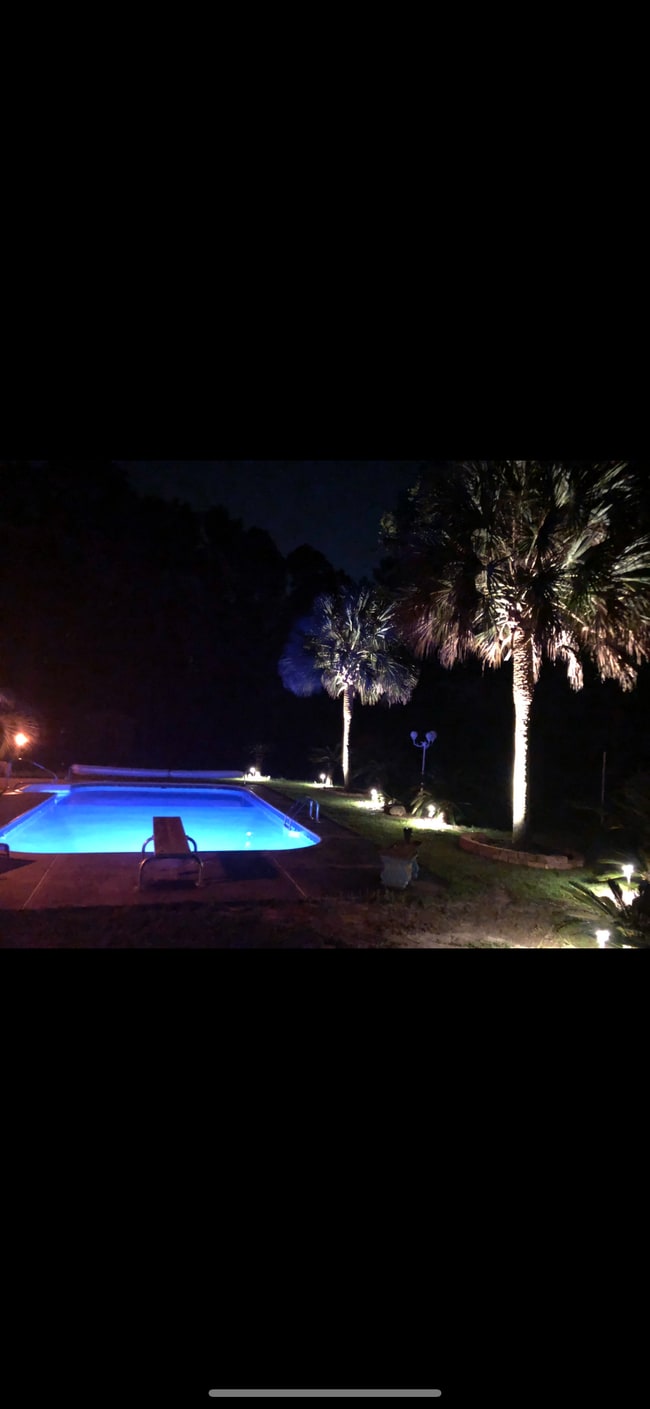 Building Photo - 1911 Tillman Ln