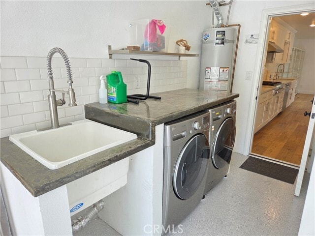 Building Photo - 20 Senisa