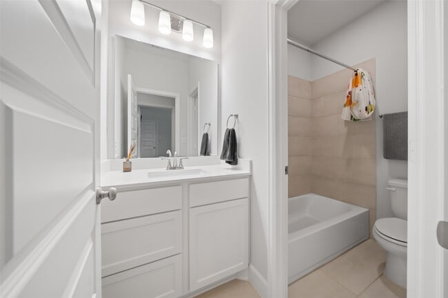 Building Photo - 221 Patina Sorrel Dr