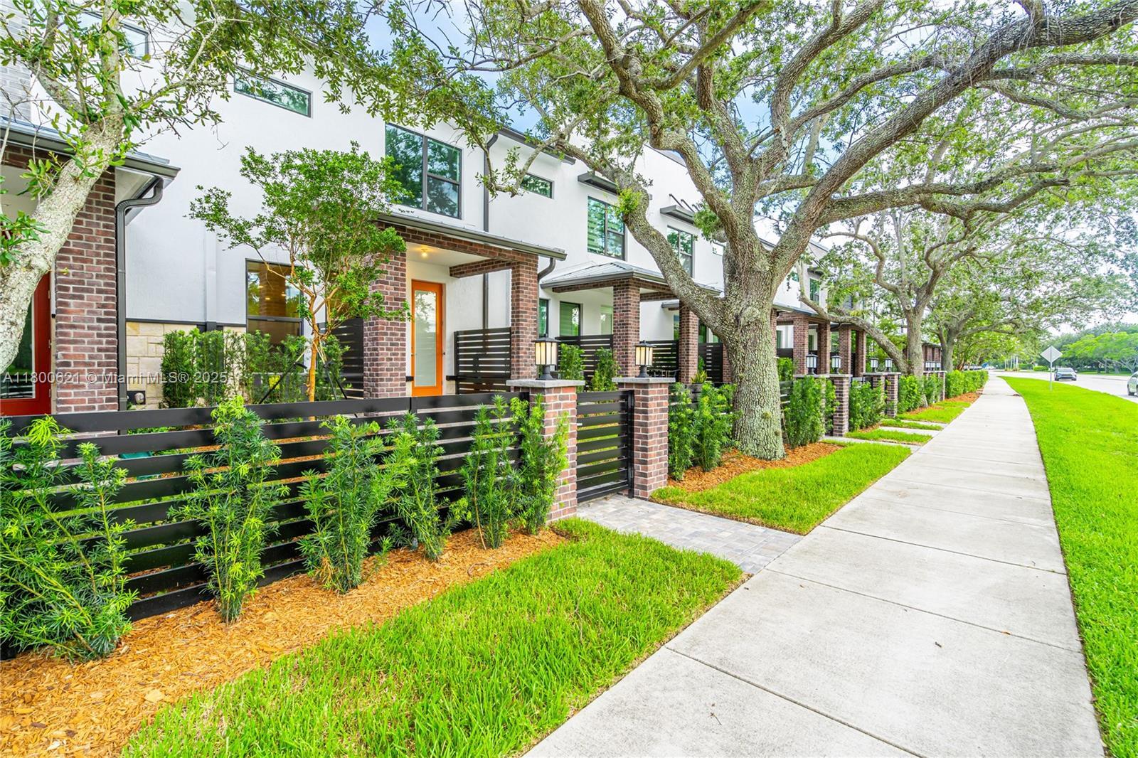 Building Photo - 8353 NW 7th Pl