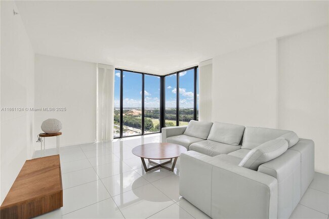 Building Photo - 5300 Paseo Blvd