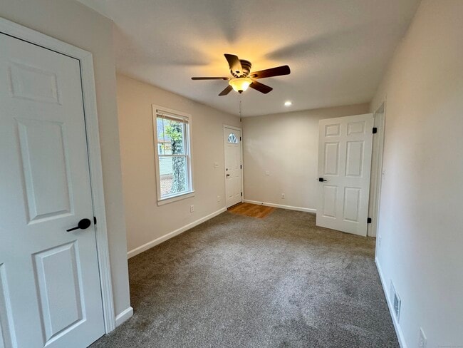 Building Photo - 356 A Ct