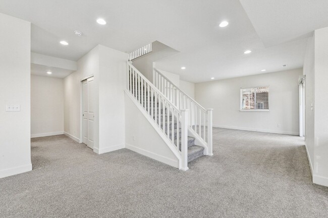 Building Photo - 7956 S Grand Baker Way