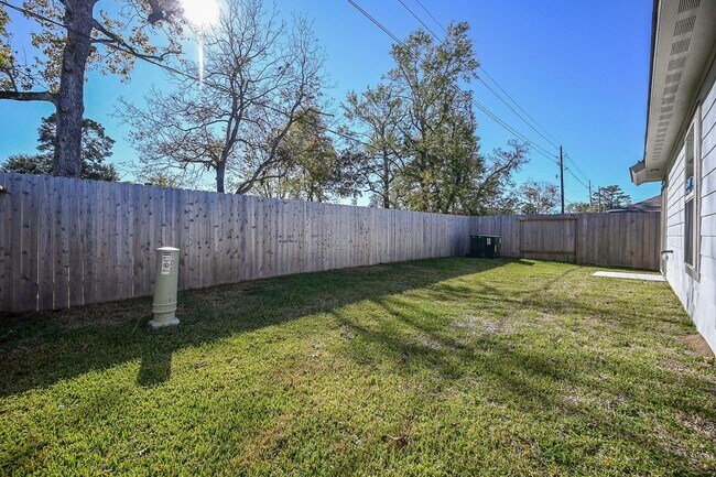 Building Photo - 21306 Northern Light Dr
