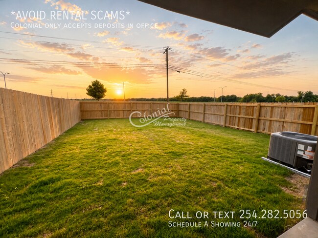 Building Photo - 1607 Crooked River