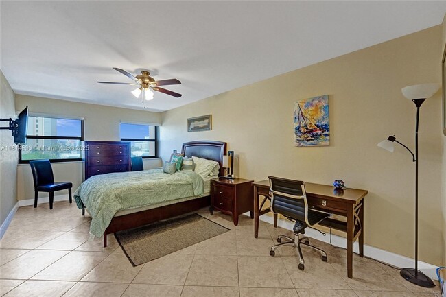 Building Photo - 1201 S Ocean Dr