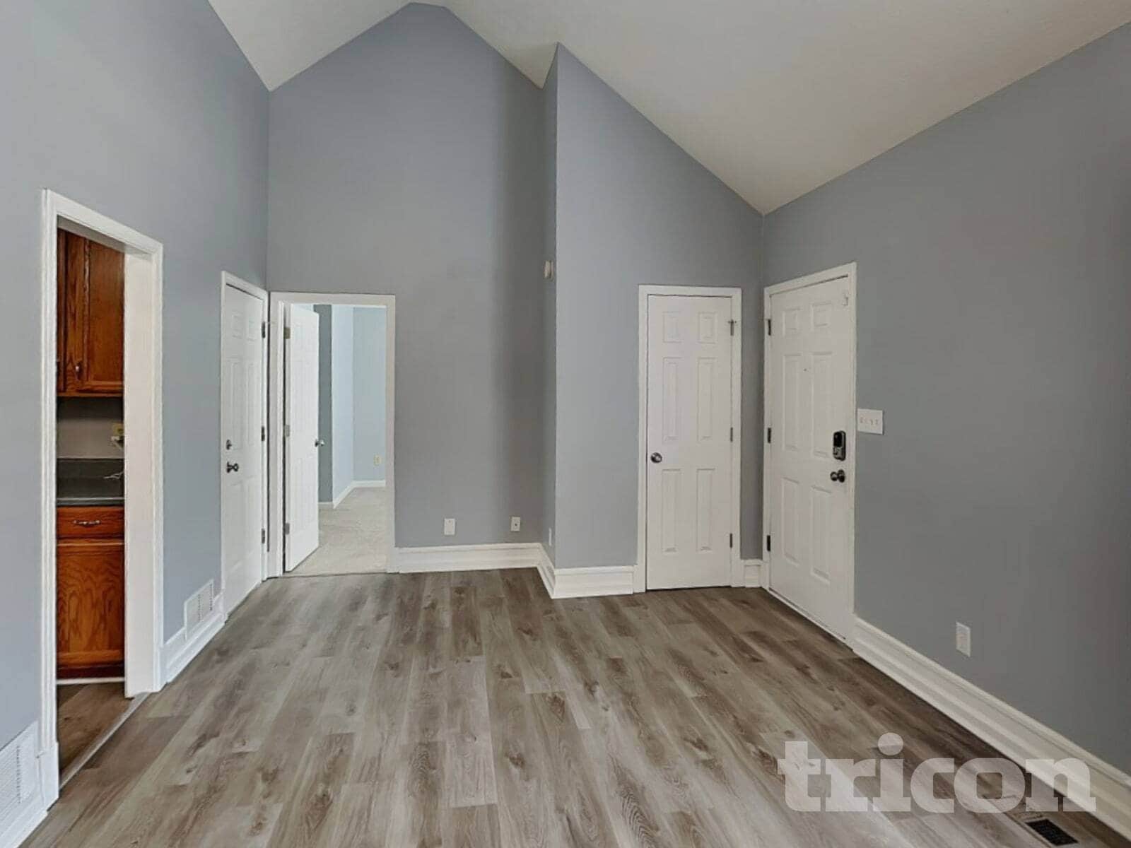 Building Photo - 411 Stewart Dr