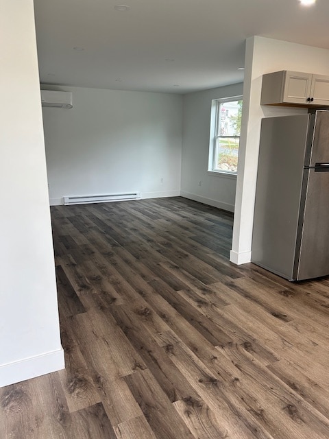 Building Photo - Oak Grove