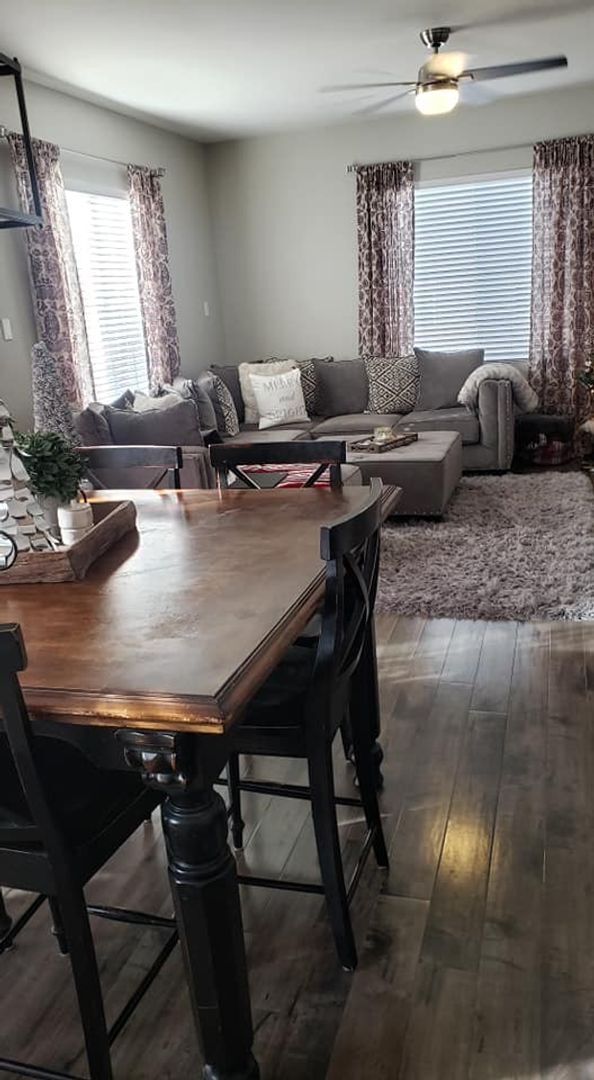 Building Photo - 3 Bedroom Home in desirable Meadows Neighborhood- Community Pool Access at the Grange!