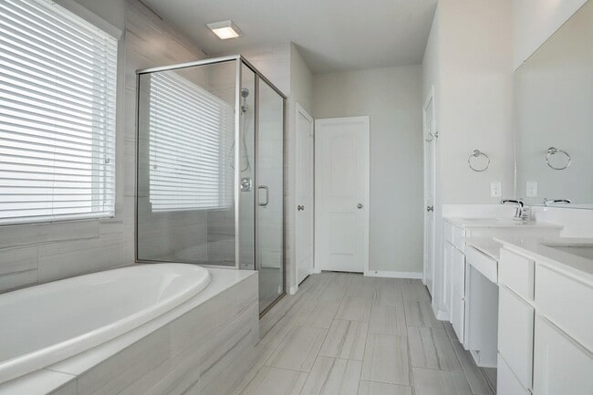 Building Photo - 3418 Pebble Creek Dr