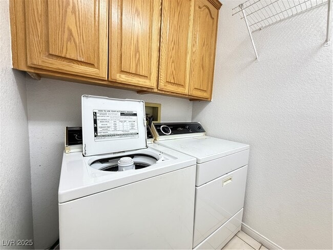 Building Photo - 7913 Waterfalls Ave