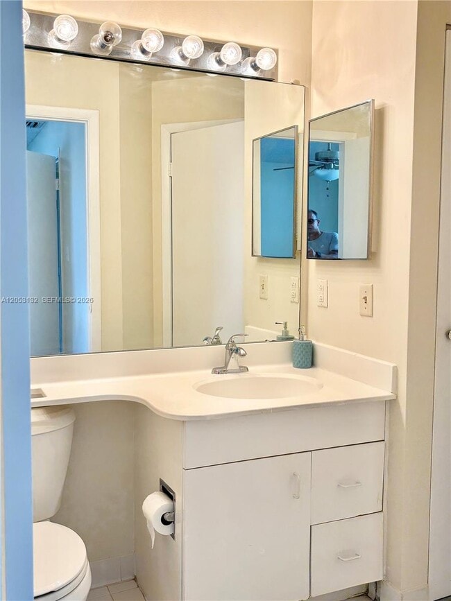 Building Photo - 1040 Coral Club Dr