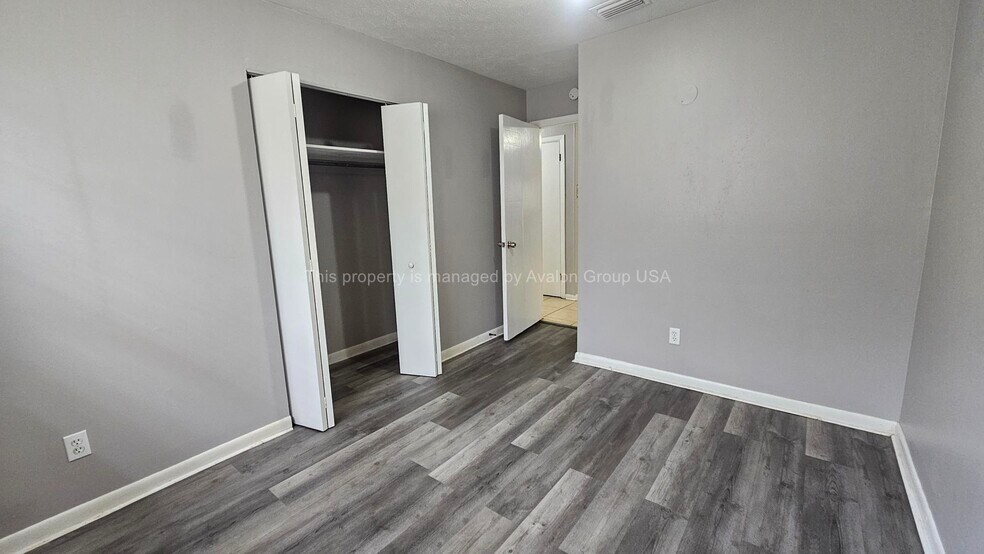 Building Photo - 9504 Evesham Rd