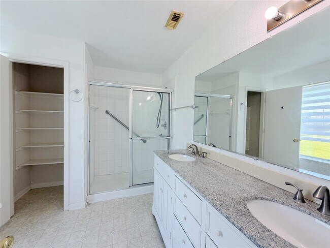 Building Photo - 4707 Meadowthorn Ct